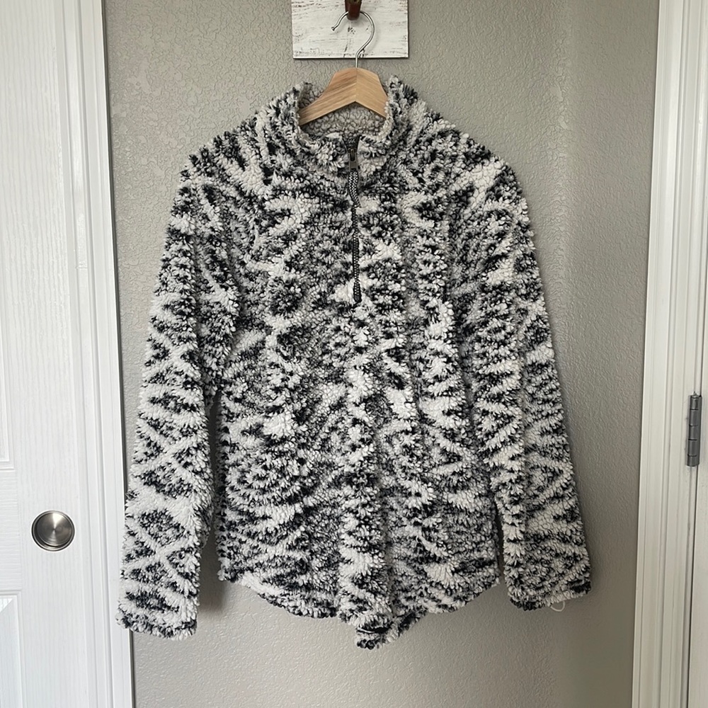 Women’s fuzzy Sherpa